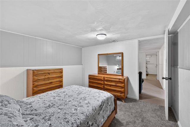 30121 Vineyard Road, Willowick, OH 44095