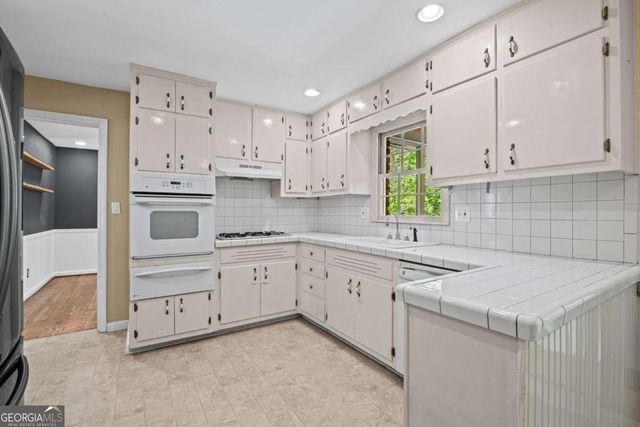 125 Jade Cove Drive, Roswell, GA 30075