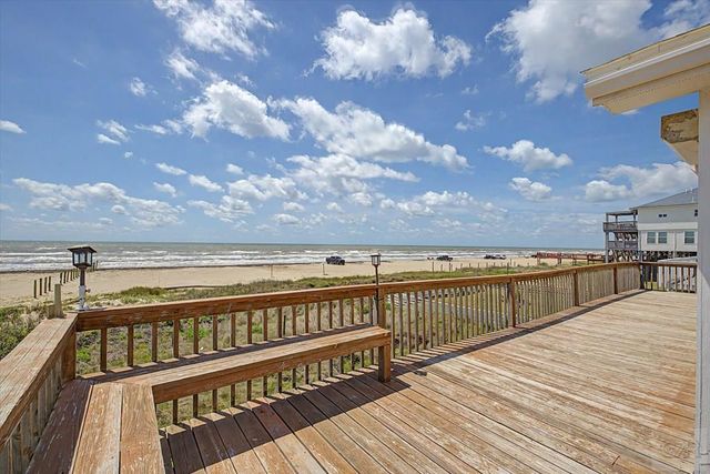 16505 Jamaica Beach Road, Jamaica Beach, TX 77554