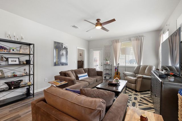 1701 Logan DR 53, Round Rock, TX 78664