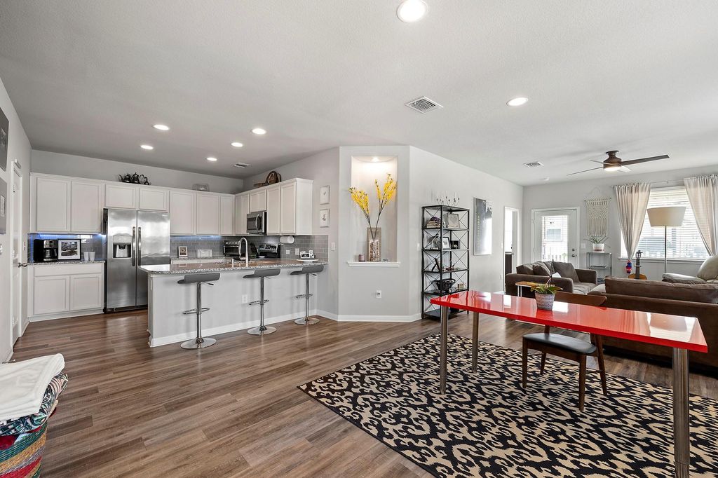 1701 Logan DR 53, Round Rock, TX 78664