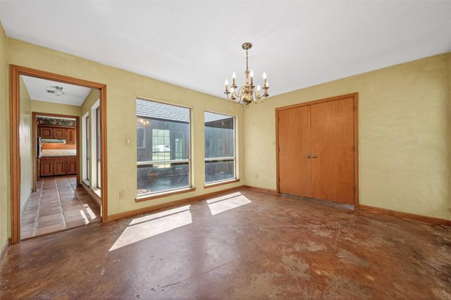 3022 Grace Lane, Highlands, TX 77562