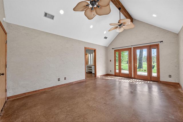 3022 Grace Lane, Highlands, TX 77562