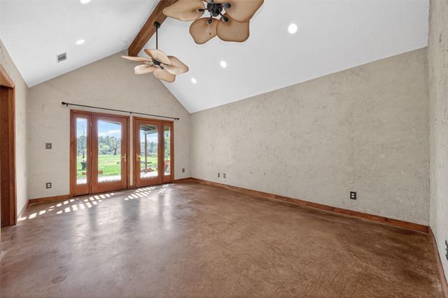 3022 Grace Lane, Highlands, TX 77562