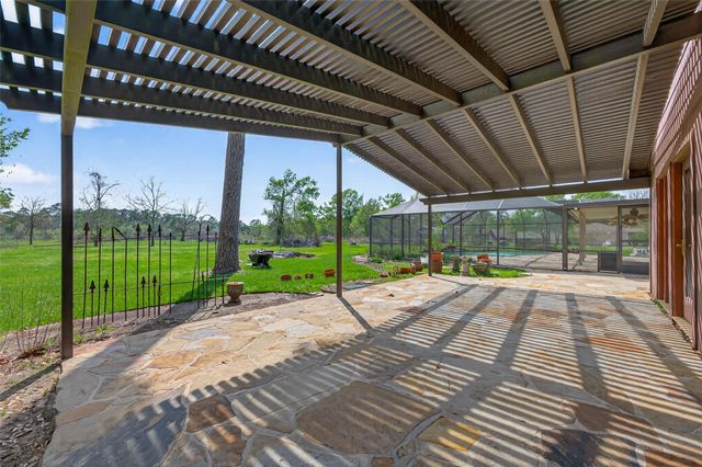 3022 Grace Lane, Highlands, TX 77562