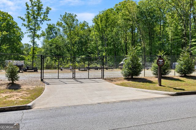159 Wolf Creek Cove, Lagrange, GA 30240