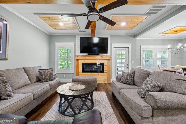 159 Wolf Creek Cove, Lagrange, GA 30240