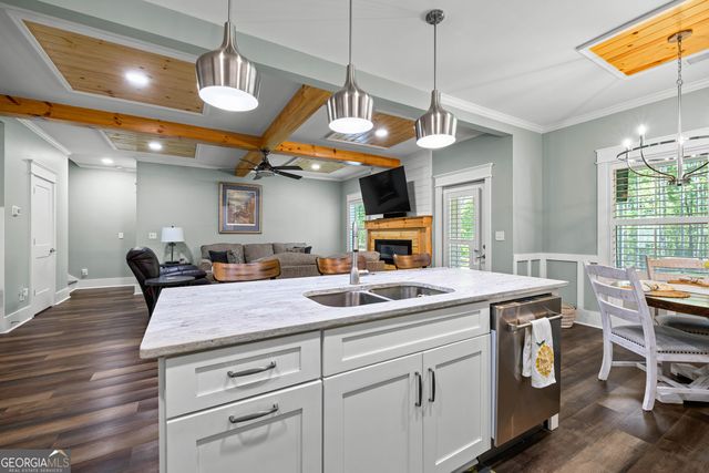 159 Wolf Creek Cove, Lagrange, GA 30240