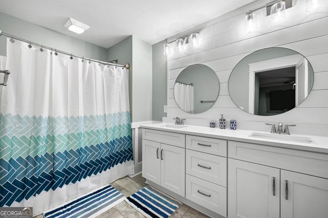 159 Wolf Creek Cove, Lagrange, GA 30240