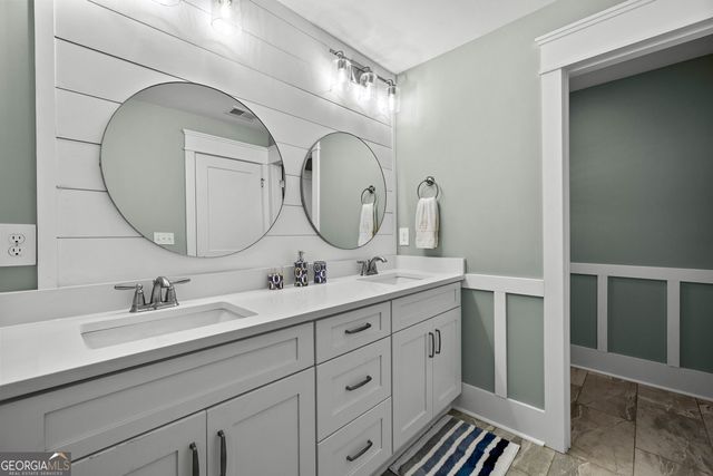 159 Wolf Creek Cove, Lagrange, GA 30240