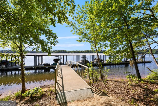 159 Wolf Creek Cove, Lagrange, GA 30240