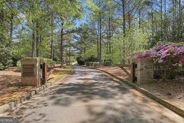 159 Wolf Creek Cove, Lagrange, GA 30240