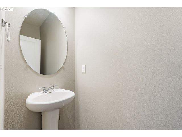 8513 Ne 14TH Pl, Vancouver, WA 98665