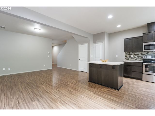 8513 Ne 14TH Pl, Vancouver, WA 98665