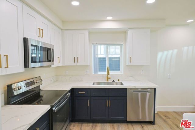 1237 W 25th Street, Los Angeles, CA 90007