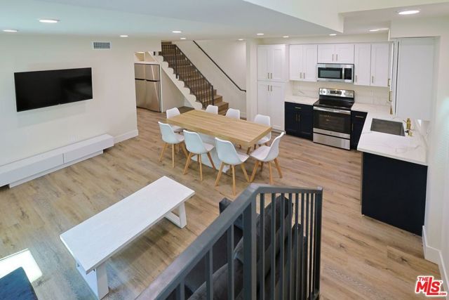 1237 W 25th Street, Los Angeles, CA 90007