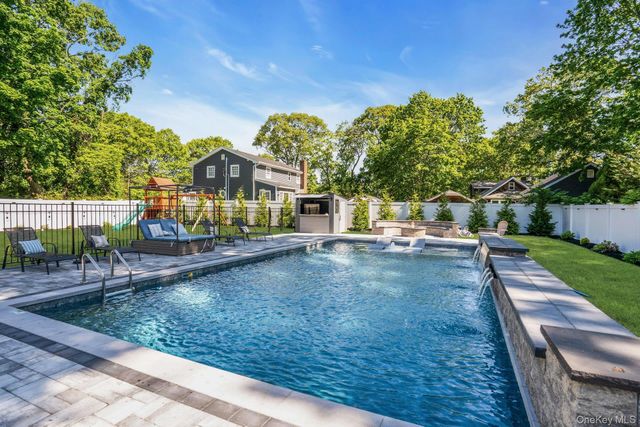 3 Moor Lane, Patchogue, NY 11772
