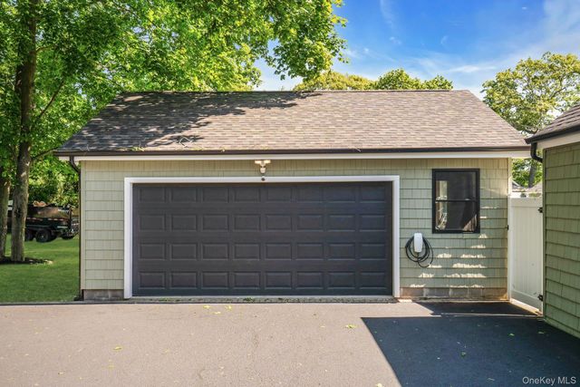3 Moor Lane, Patchogue, NY 11772