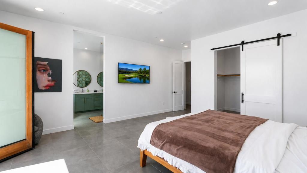 Image 20 of property listing at 7664 Shafter Avenue, Yucca Valley, CA 92284