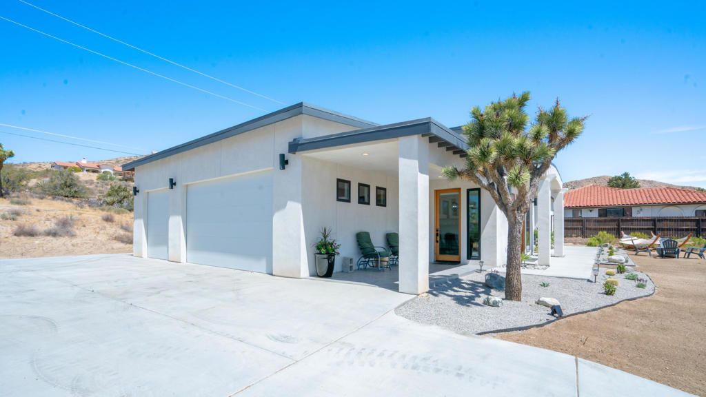 Image 35 of property listing at 7664 Shafter Avenue, Yucca Valley, CA 92284