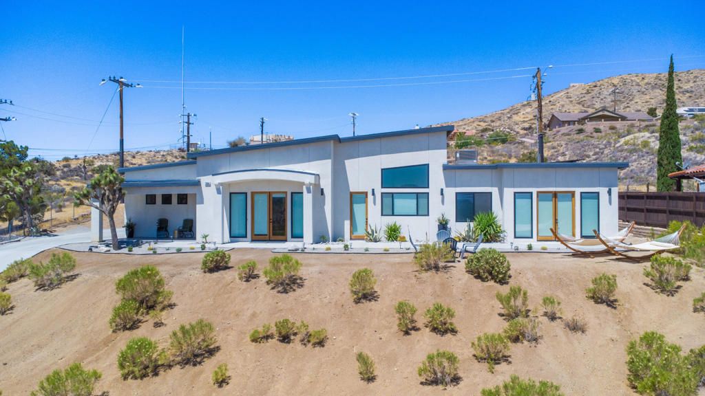 Image 40 of property listing at 7664 Shafter Avenue, Yucca Valley, CA 92284