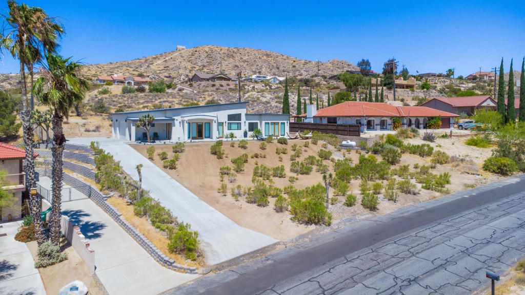 Image 42 of property listing at 7664 Shafter Avenue, Yucca Valley, CA 92284
