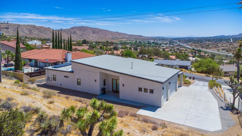 Image 43 of property listing at 7664 Shafter Avenue, Yucca Valley, CA 92284