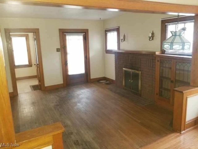 218 Canton Road, Ellet, OH 44312