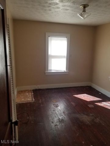 218 Canton Road, Ellet, OH 44312