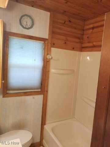 218 Canton Road, Ellet, OH 44312