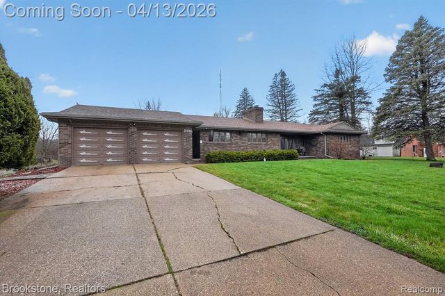11080 Lapeer Road, Davison, MI 48423