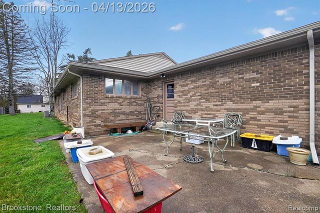 11080 Lapeer Road, Davison, MI 48423