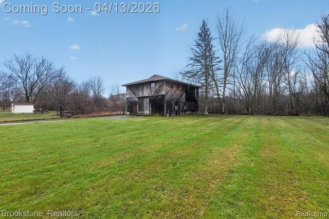 11080 Lapeer Road, Davison, MI 48423