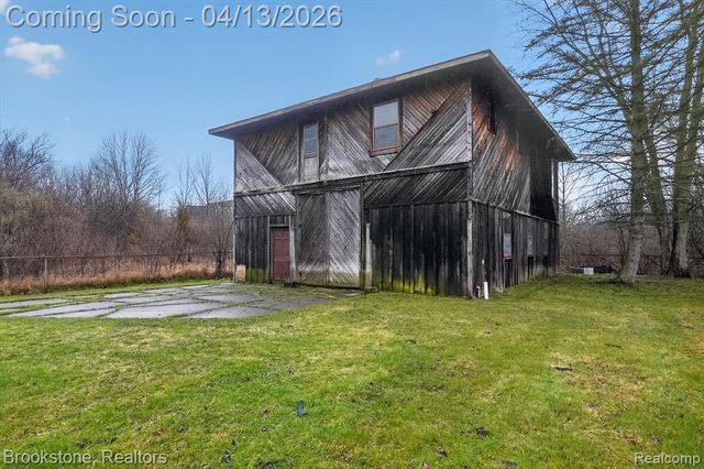 11080 Lapeer Road, Davison, MI 48423