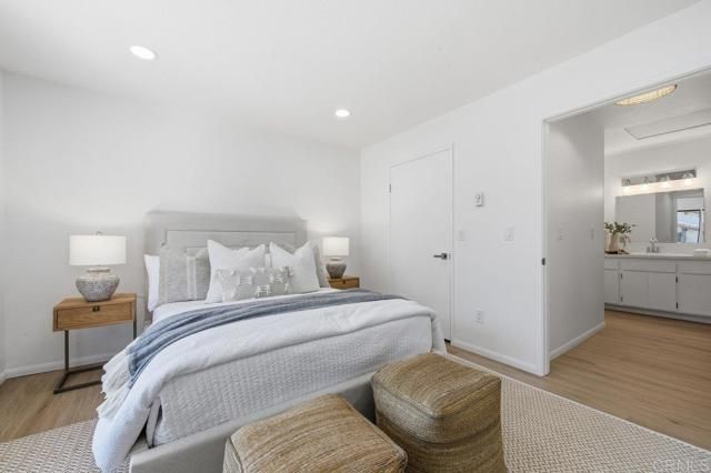 13765 Ruette Le Parc F, Del Mar, CA 92014