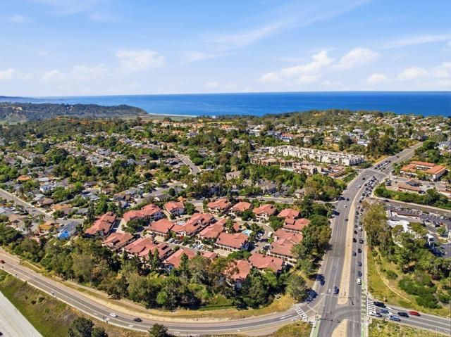 13765 Ruette Le Parc F, Del Mar, CA 92014