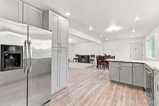 15 Harneywold Drive, St Louis, MO 63136