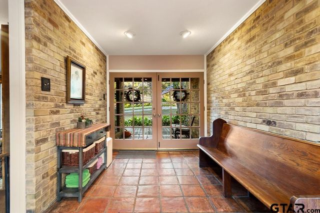 6109 Quail Creek Drive, Tyler, TX 75703