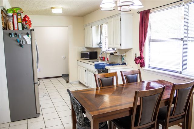 1403 W Rolling Oaks Drive, Rogers, AR 72756