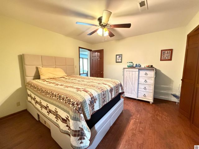 74 Pleasant Hill Lane, Gilbertsville, KY 42044
