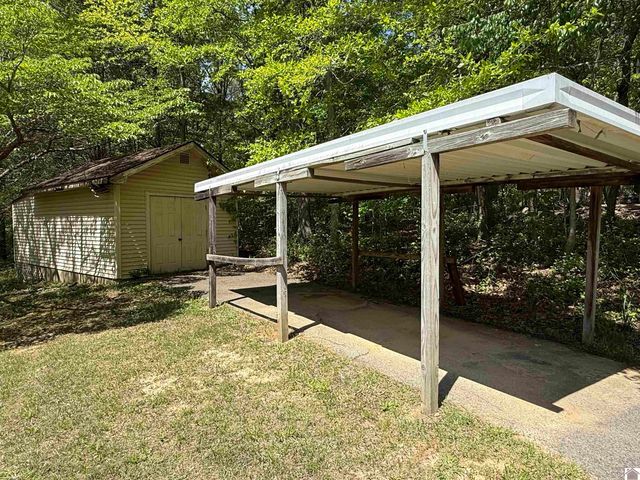 74 Pleasant Hill Lane, Gilbertsville, KY 42044