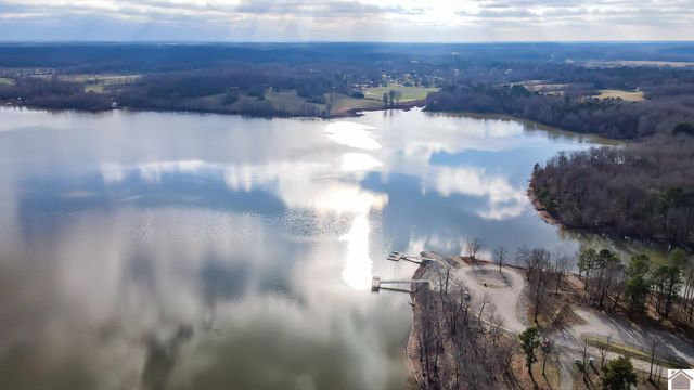 74 Pleasant Hill Lane, Gilbertsville, KY 42044