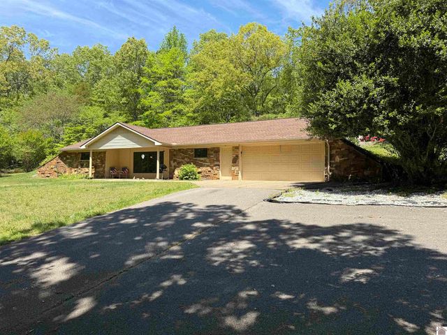 74 Pleasant Hill Lane, Gilbertsville, KY 42044