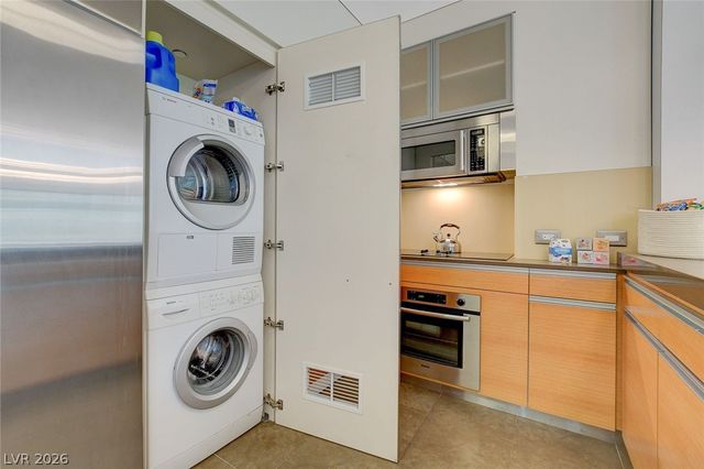 3722 Las Vegas Boulevard 2608, Las Vegas, NV 89158