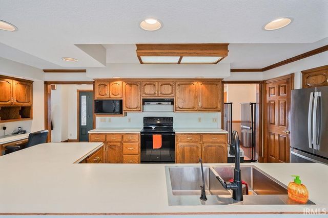 12208 W 00 NS, Russiaville, IN 46979