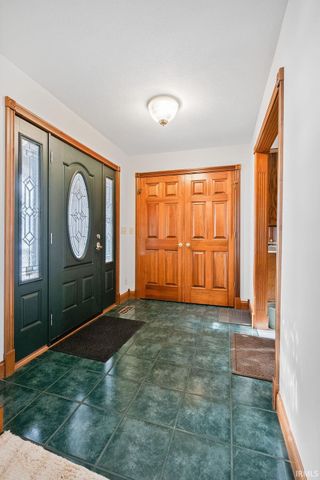 12208 W 00 NS, Russiaville, IN 46979