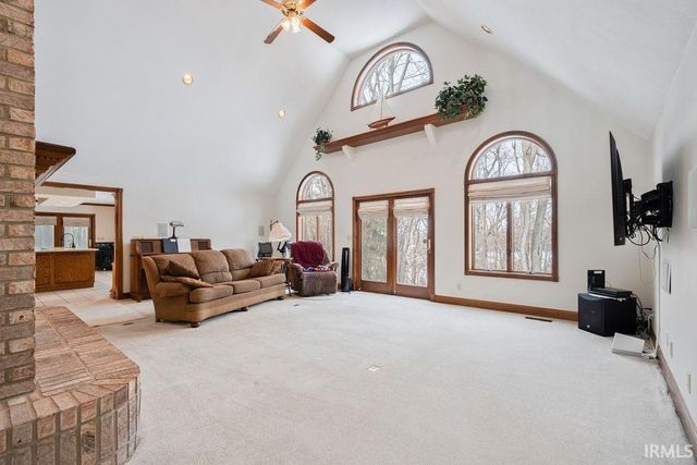 12208 W 00 NS, Russiaville, IN 46979