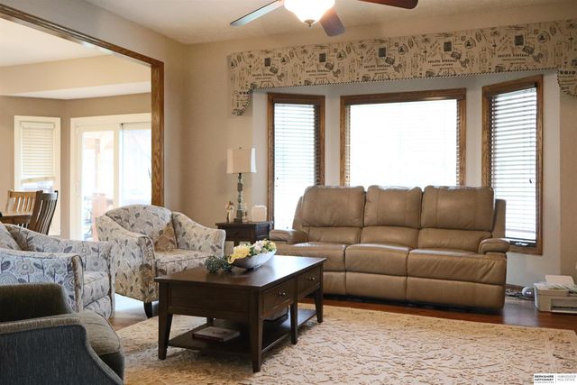 14121 Jaynes Street, Omaha, NE 68164