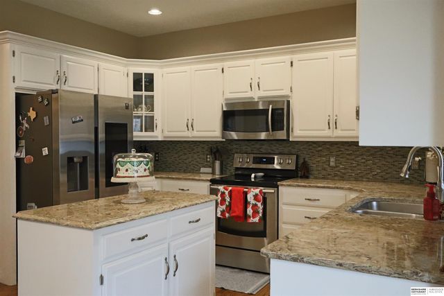 14121 Jaynes Street, Omaha, NE 68164