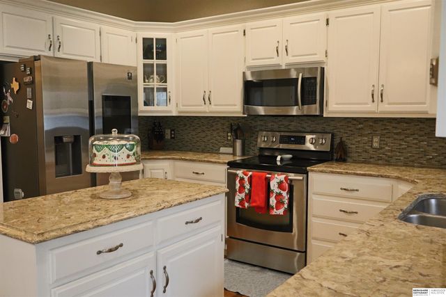 14121 Jaynes Street, Omaha, NE 68164